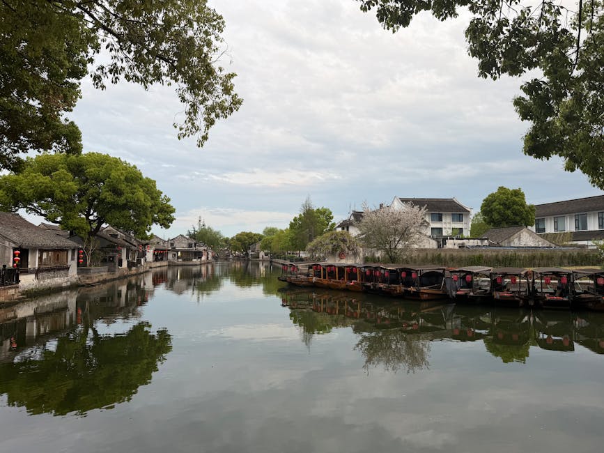 Canales y puentes del pueblo acuático de Zhujiajiao
