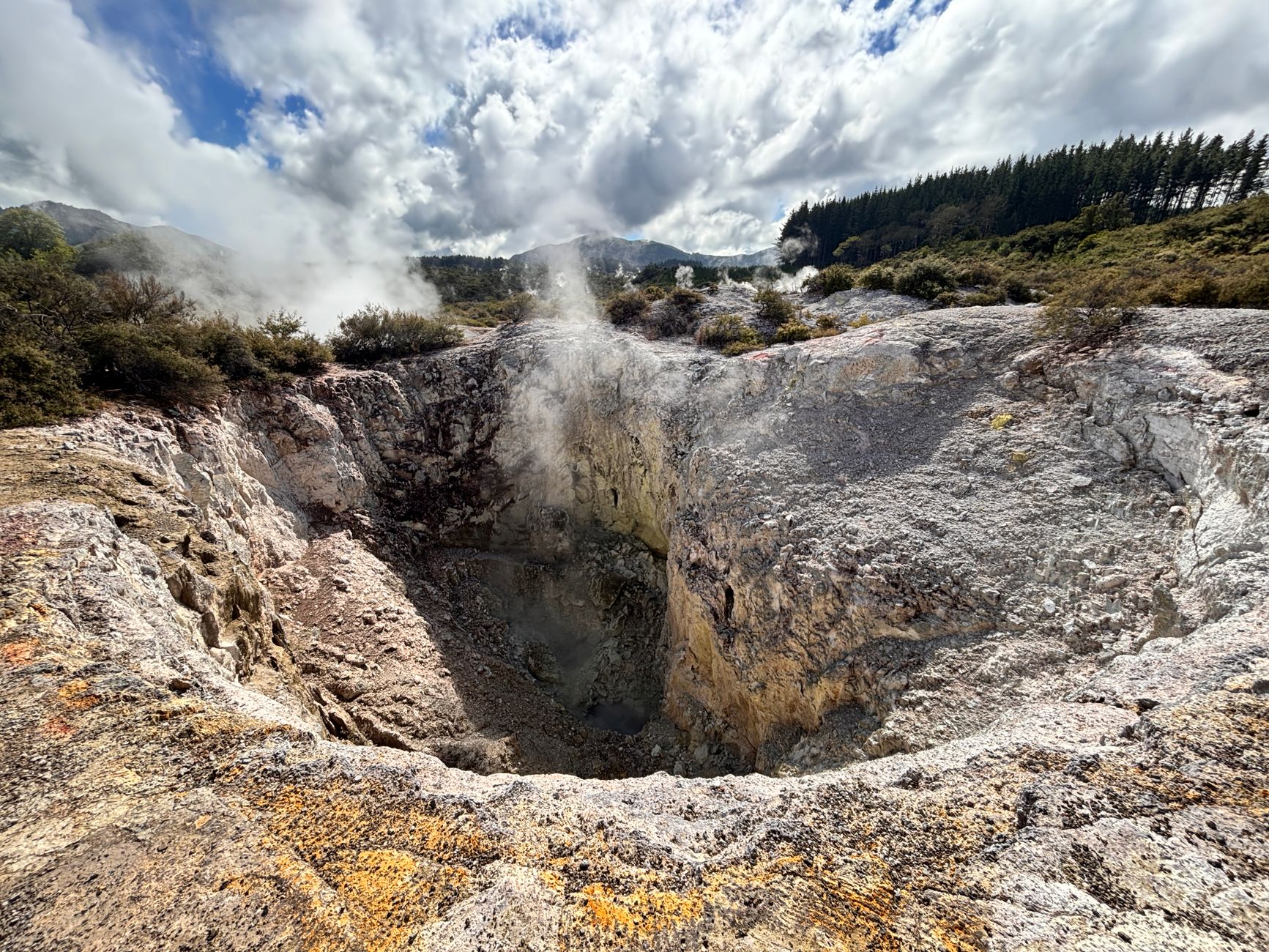 Parque geotérmico de Wai-O-Tapu en Rotorua